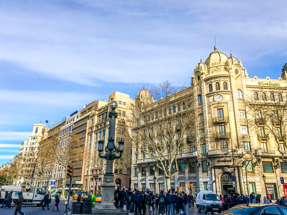 tourist information barcelona plaza catalunya