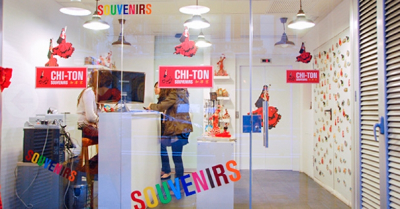 Chi Ton Souvenir Shop in Barcelona