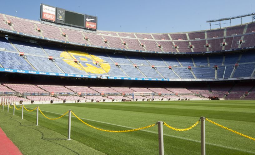 Camp Nou via de spelerstunnel