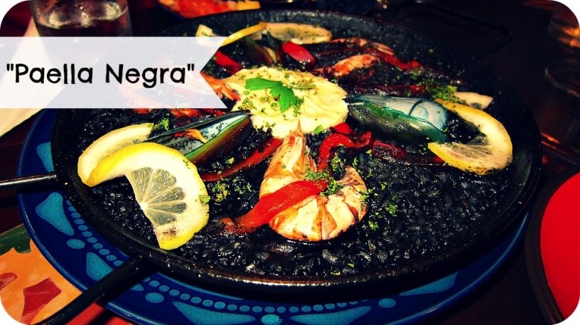 Sort paella