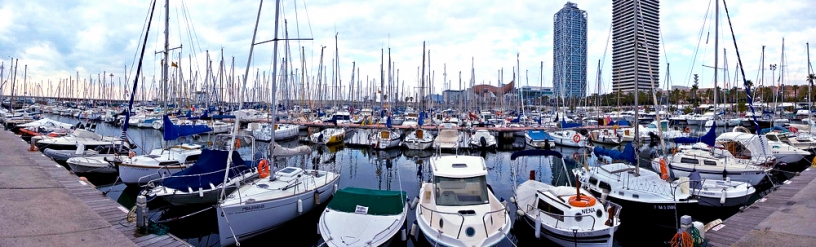 Barcos en el Puerto de Vila Olimpica