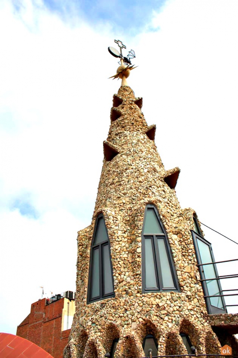 chimeneas Palau Güell Barcelona