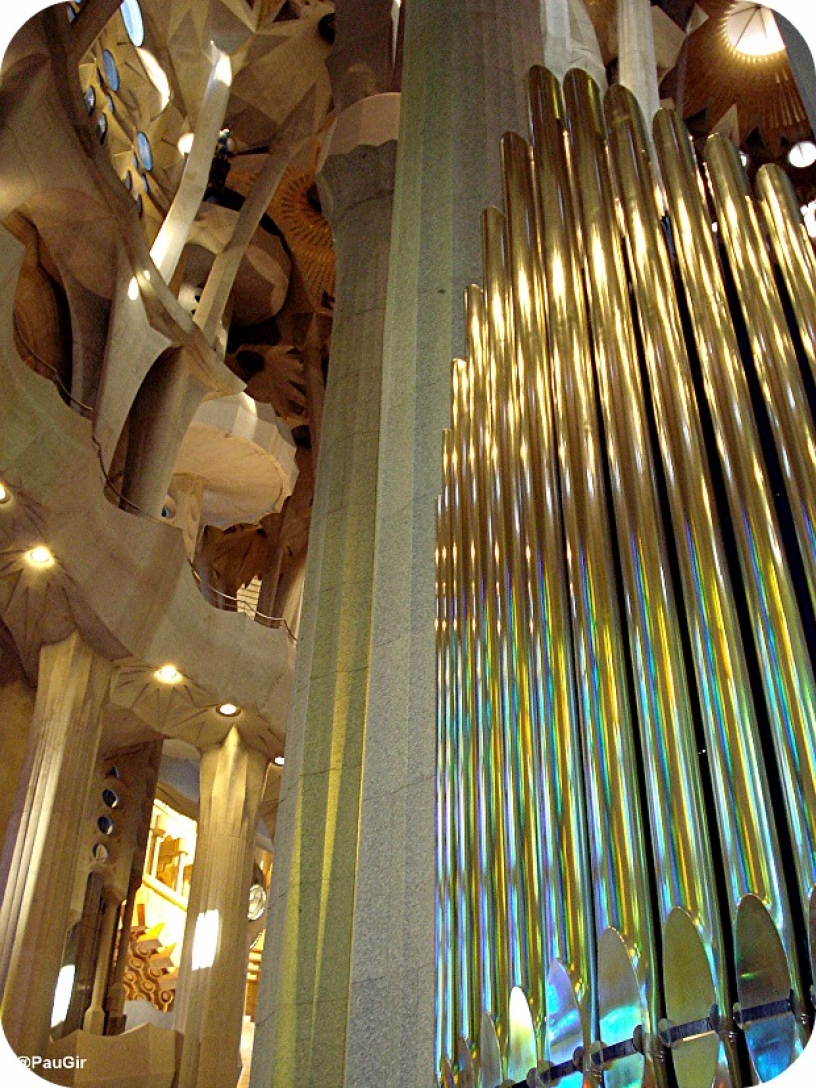 Orgel i Sagrada Familia, Gaudí