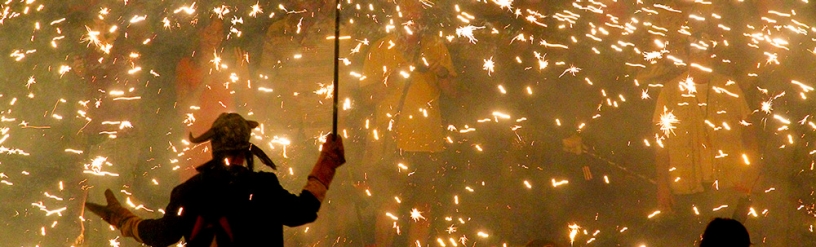 Correfoc во время Главного Праздника Грасии