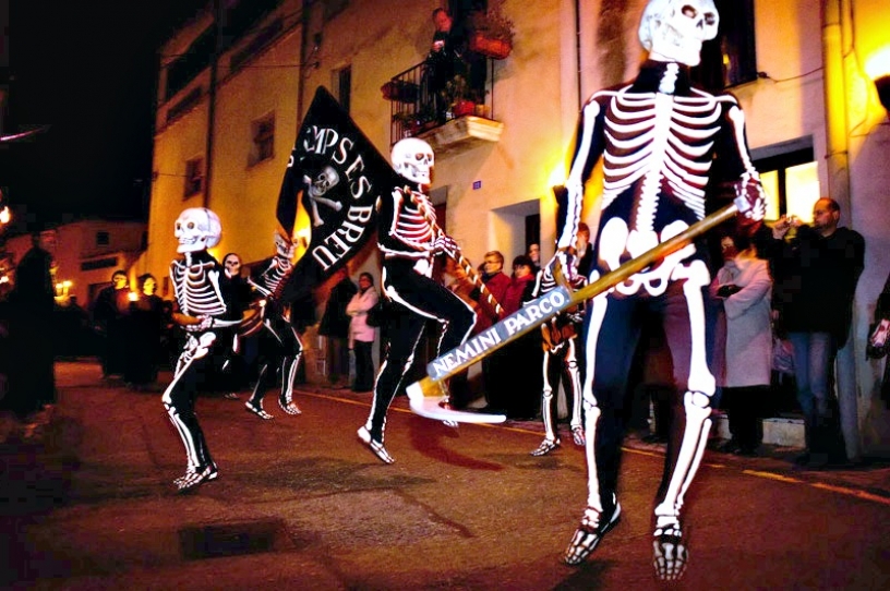 The Dance of the Dead, Verges