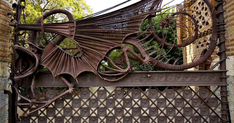 Porte du Pabellón Güell