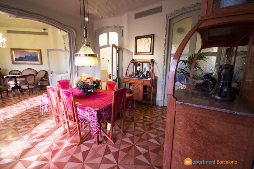 Comedor de la Casa Milá o La Pedrera de Gaudí en Barcelona