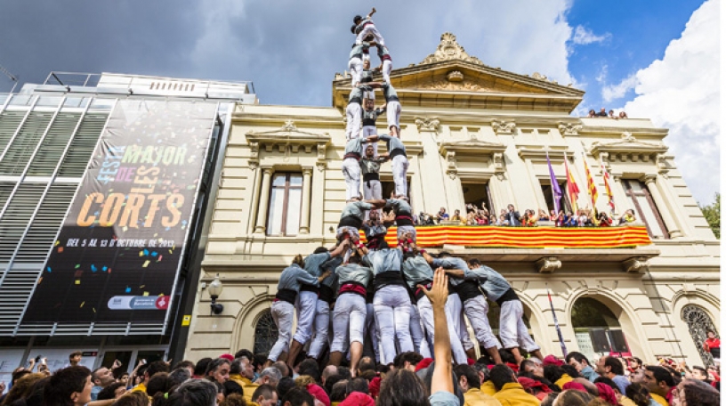 Castellers in Les Corts