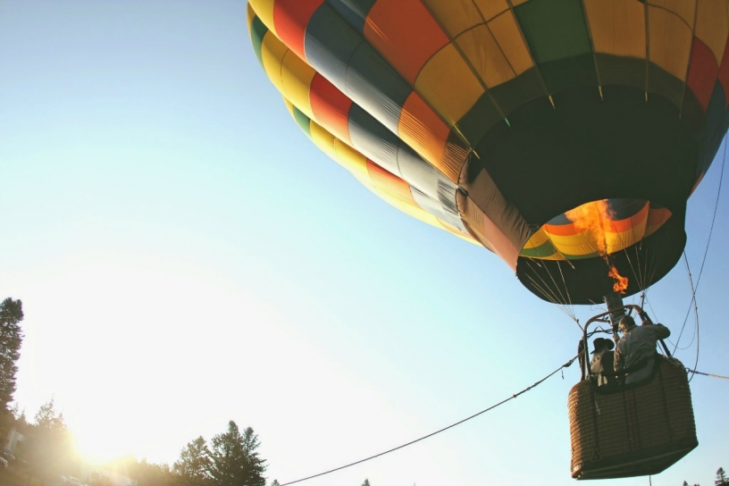 Flug in einem Heißluftballon