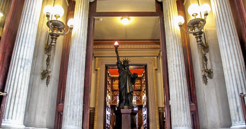 Statue of Liberty in Barcelona