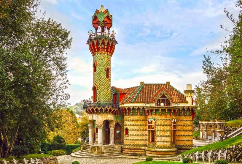 El Capricho in Comillas