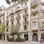 Immeuble et rue