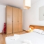 Dormitorio con placard