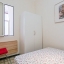 Chambre double avec petite armoire
