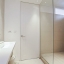 Salle de bain avec douche