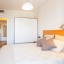 Dormitorio principal con aire acondicionado