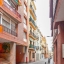 Edificio y calle
