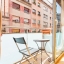 Balcone con tavolo