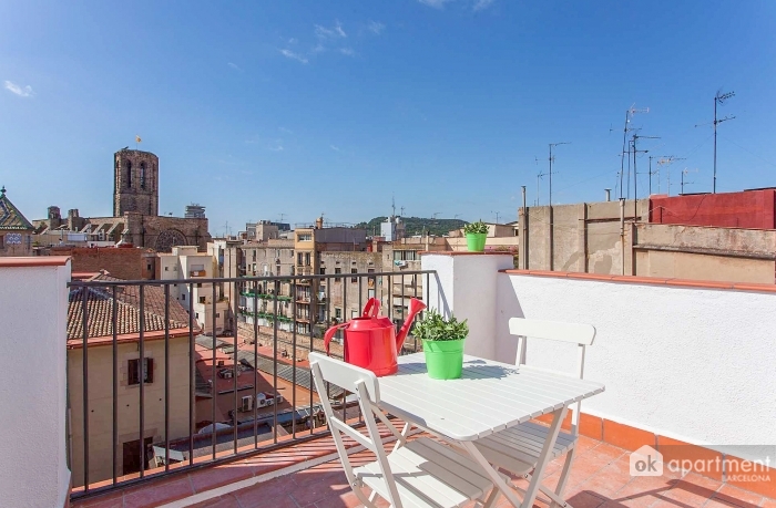 Terraza con vistas sobre el barrio gótico