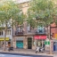 Edificio y calle