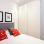 Chambre à coucher avec garde-robe