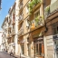 Edificio y calle