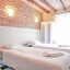 Chambre double avec armoire