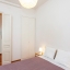 Chambre à coucher avec garde-robe