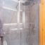Salle de bain avec douche