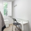 Chambre avec bureau