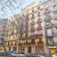 L'edificio e la strada