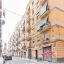 Immeuble et rue