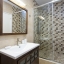 Salle de bain avec douche
