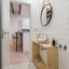Salle de bain avec douche