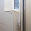Salle de bain avec douche