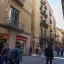 Immeuble et rue