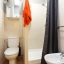 Salle de bain avec douche